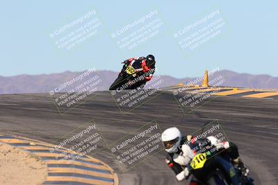 media/Jan-10-2025-CVMA Friday Practice (Fri) [[489e0da257]]/Group 4 and Trackday/Session 3 (Turns 9 and 10)/